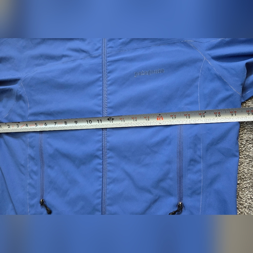 Patagonia Figure 4 Jacket - Picture 4 of 8